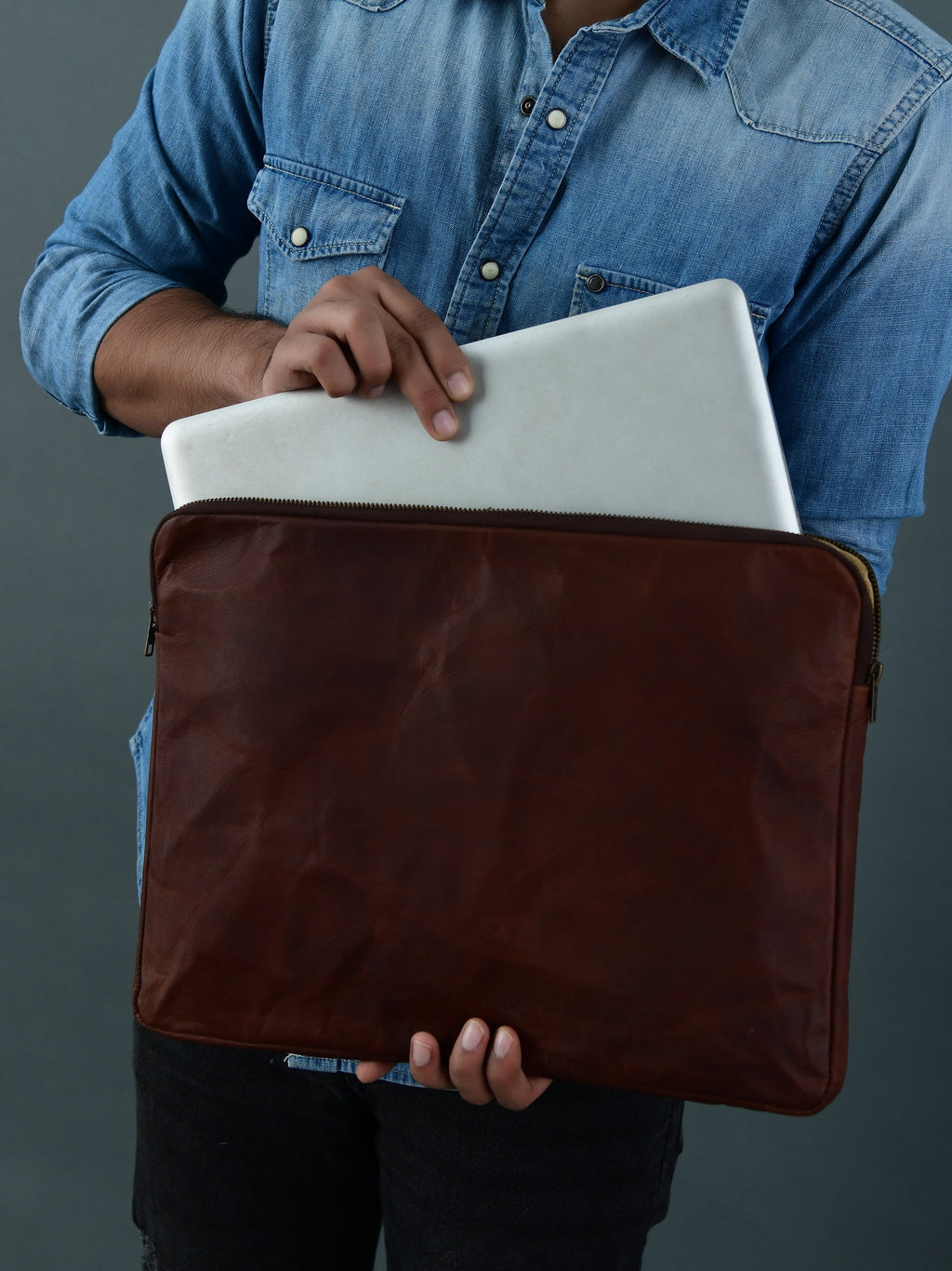 Zento Laptop Sleeve - Dark Brown