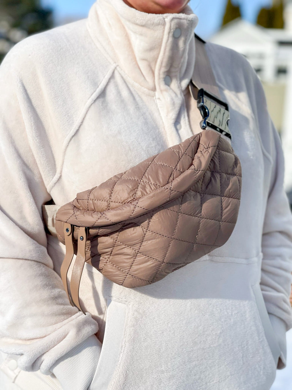 the-millie-puffer-sling-bag-babs+birdie-plain+plaid-2