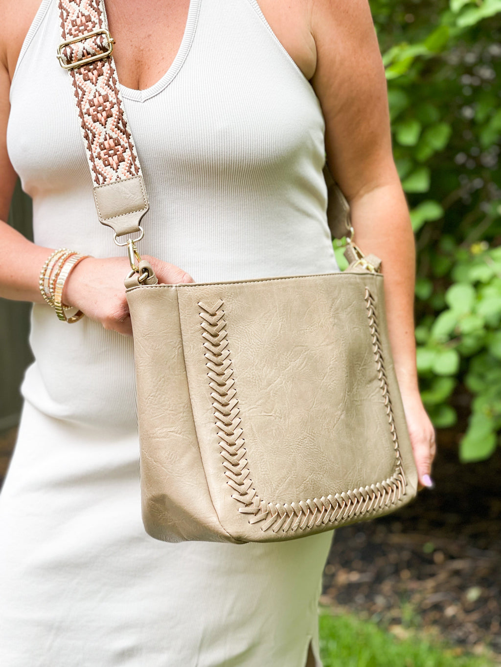 the-harper-cross-stitch-messenger-bag-babs+birdie-plain+plaid-2