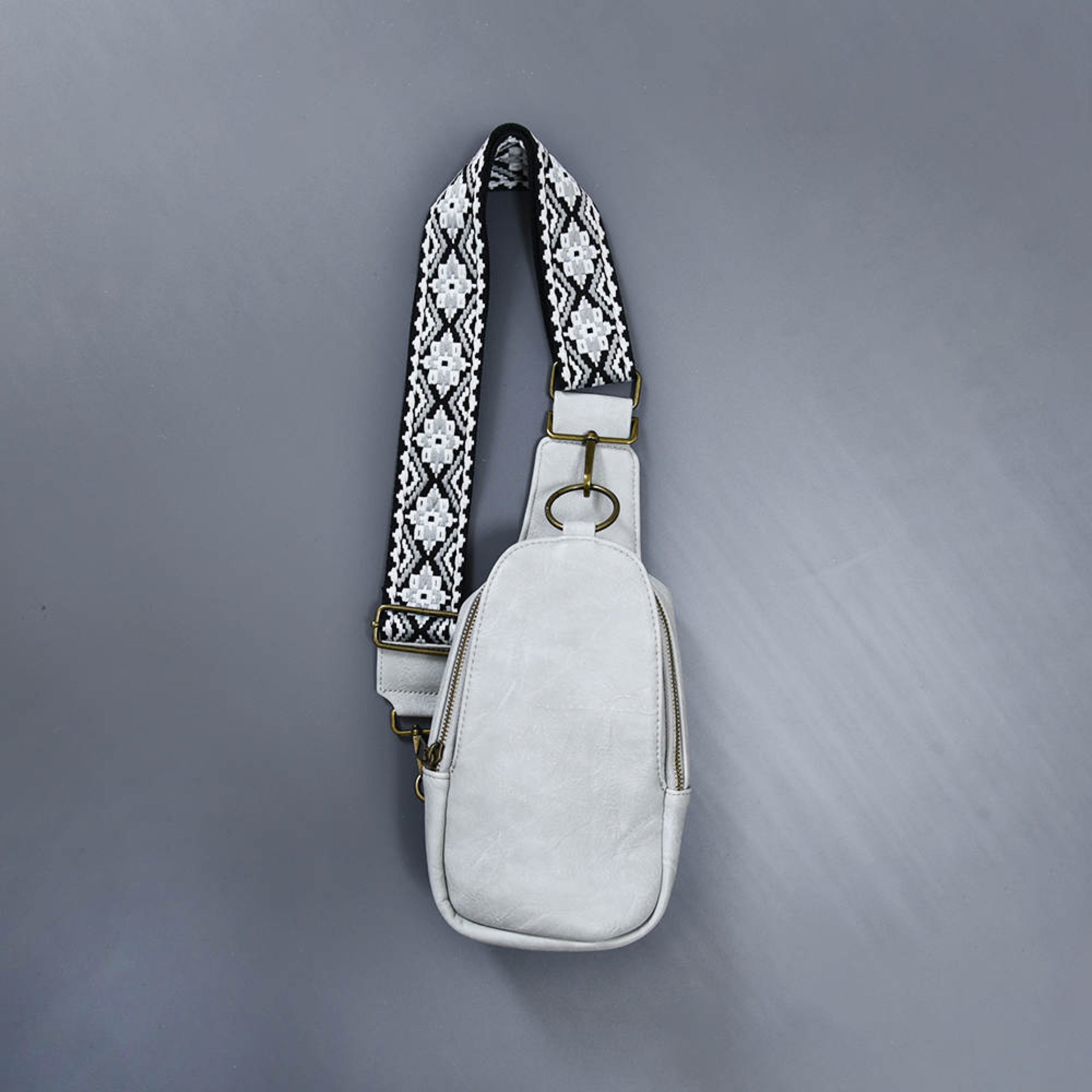 the-isla-sling-bag-with-guitar-strap-gray-babs+birdie-plain+plaid-2