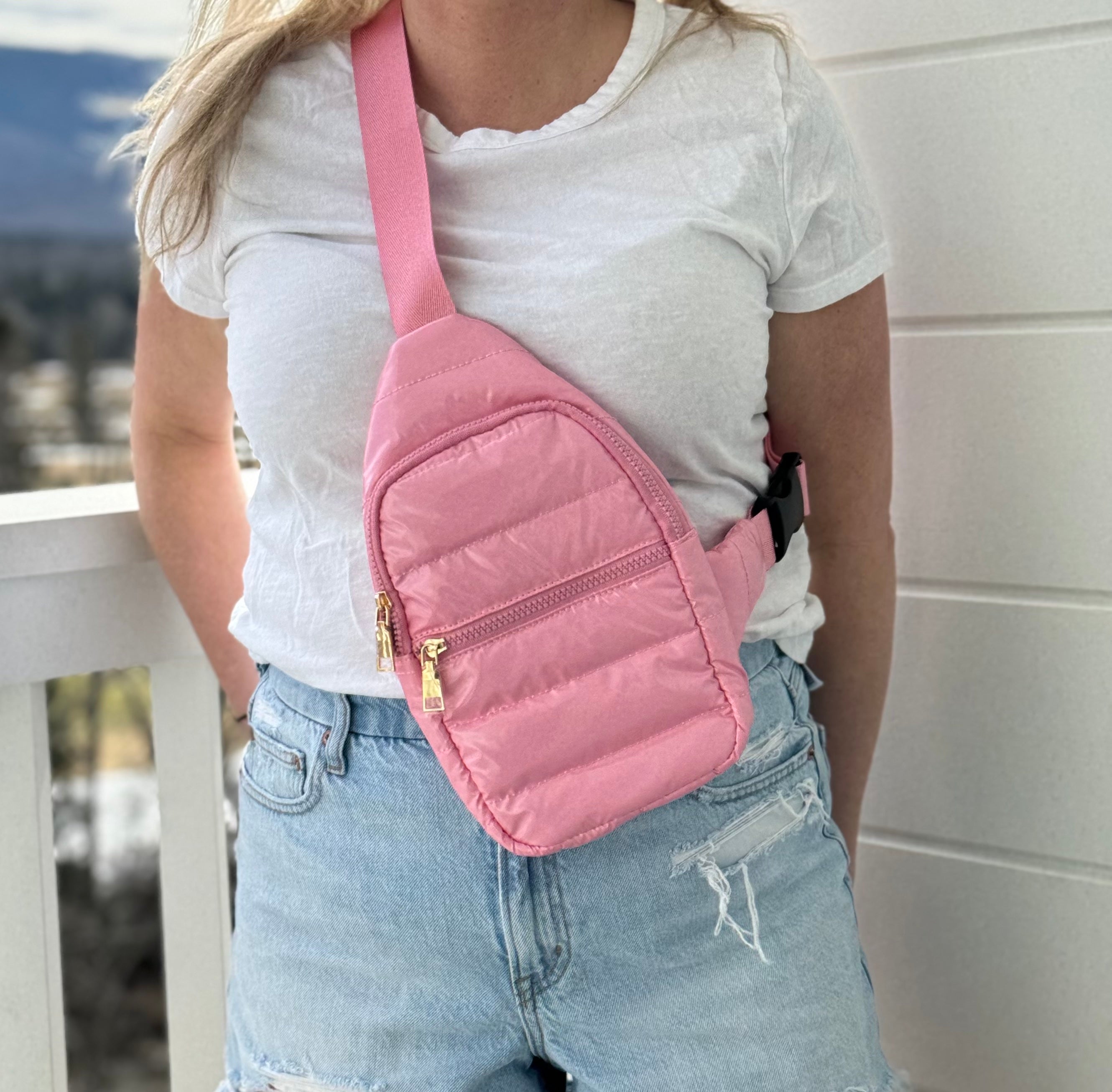 the-perry-puffer-sling-bag-babs+birdie-plain+plaid-1
